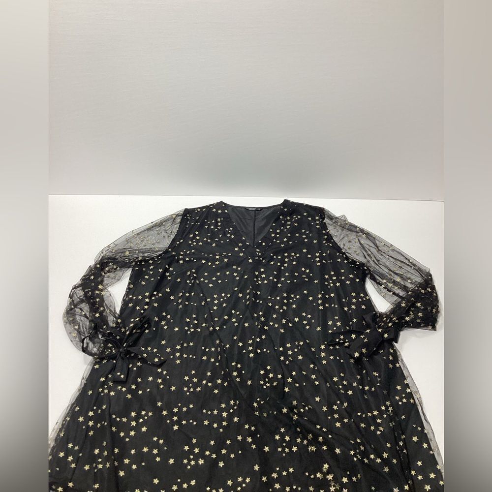 SHEIN Curve 4XL Sheer Tule Overlay Dress Gold Star Pattern